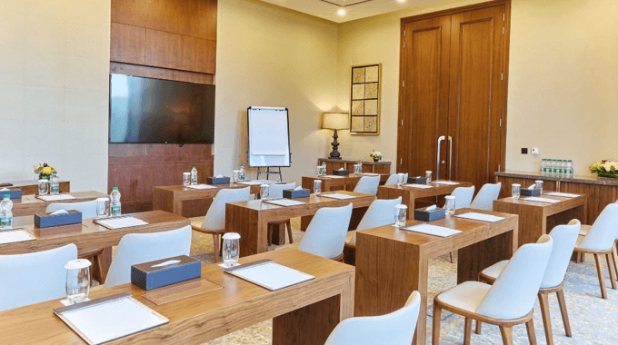 Artículos esenciales para almacenar en su carrito de limpieza